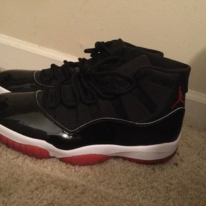Air Jordan 11 bred